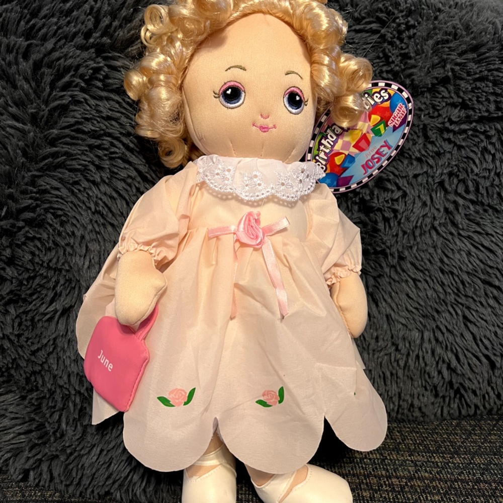 COLLECTIBLE BIRTHDAY Sugar Loaf Birthday Babies - June ONLY is left.